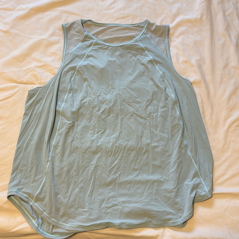 Lululemon workout top